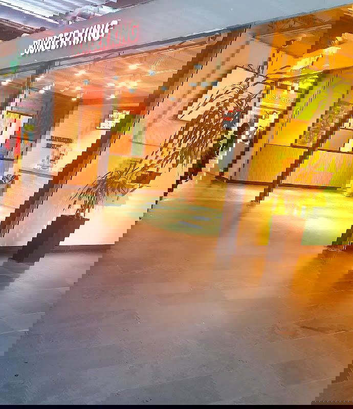 Burger King - Photo 1