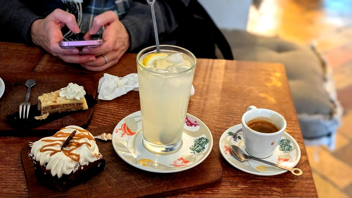 Beans & Tales Café - Photo 5