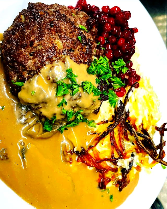 Nathan Husman & Deli - Photo 2