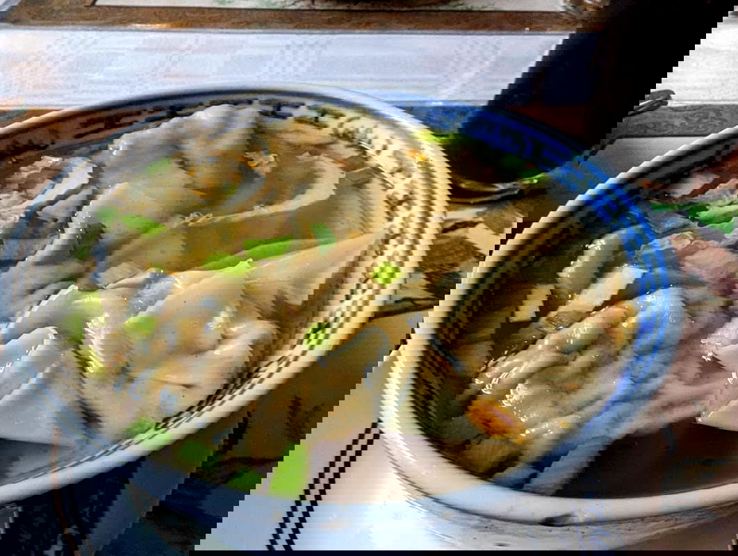 Golden Crown - Photo 2