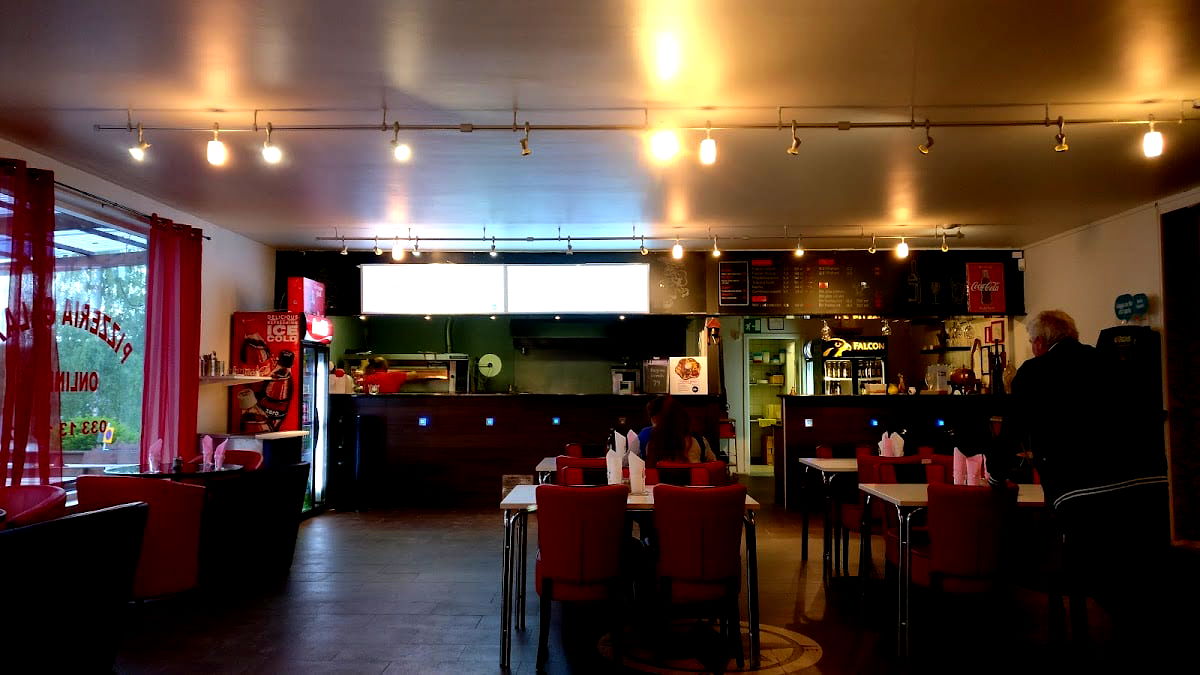 Pizzeria Galaxy - Photo 4