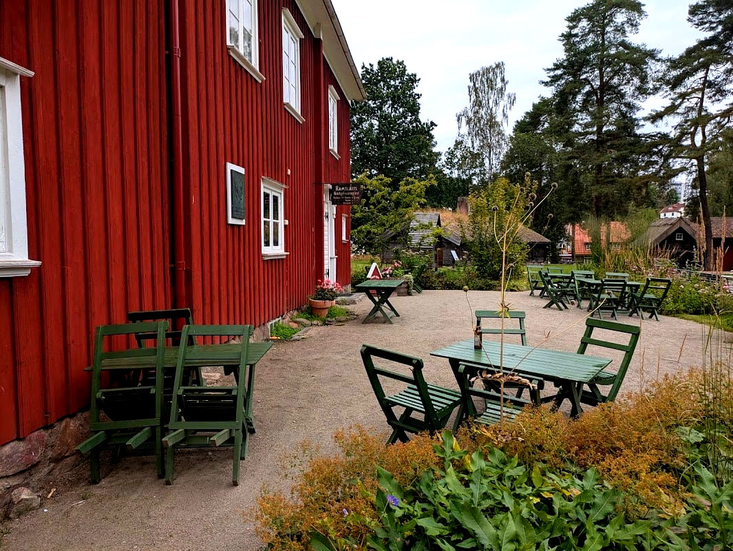Café Gästis - Photo 3