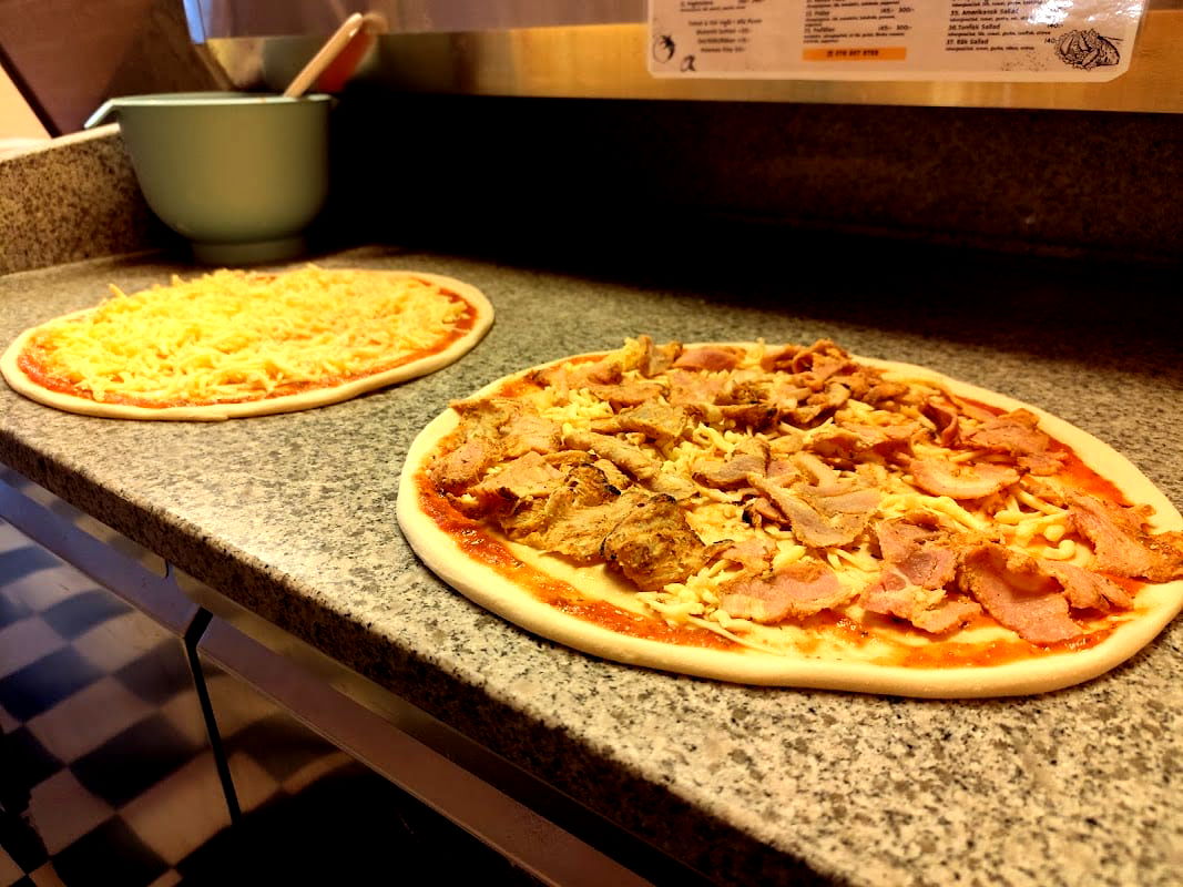 Frufällan Pizzeria - Photo 3