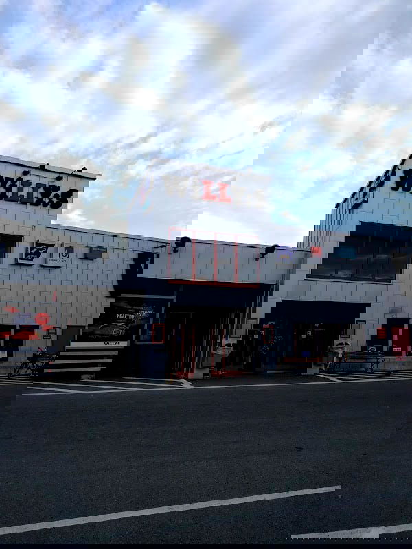 Willys Björkgatan - Photo 1