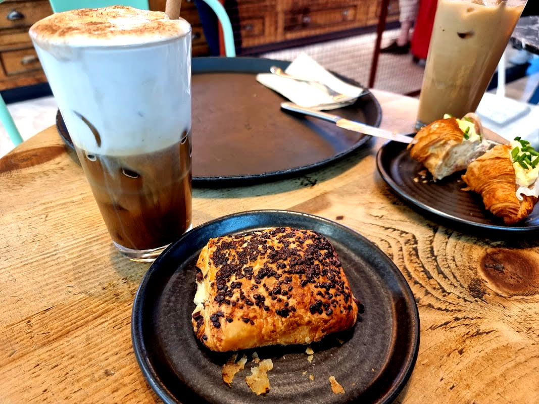 Caffè Nero - Photo 4