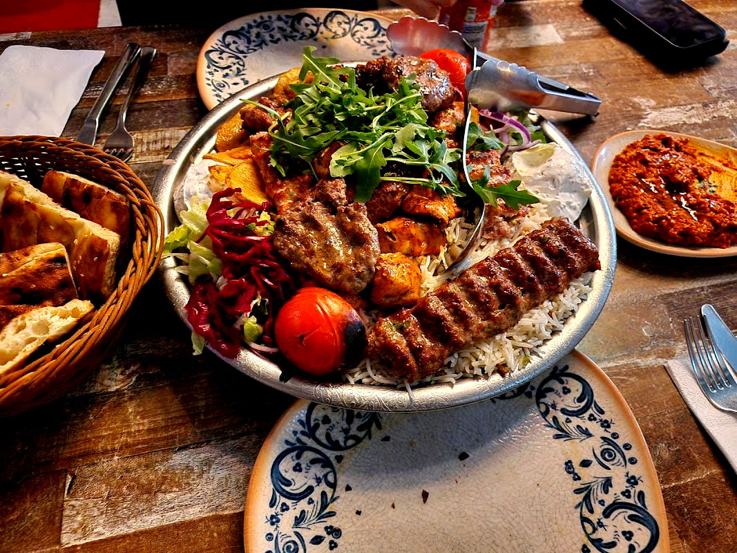 Sultan Palace Kol Grill - Photo 2