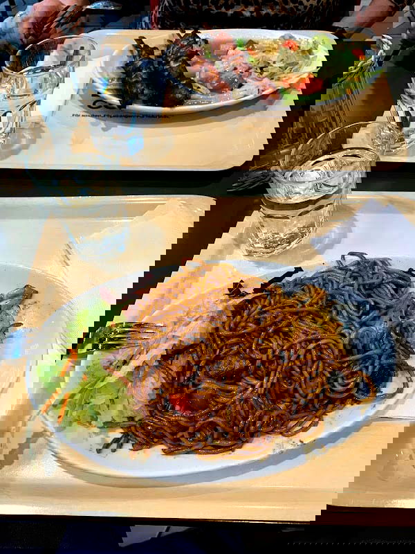 Wok Kitchen - Photo 1