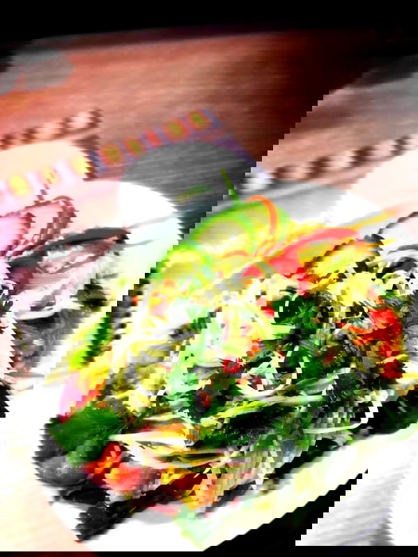 Green Mango - Photo 2