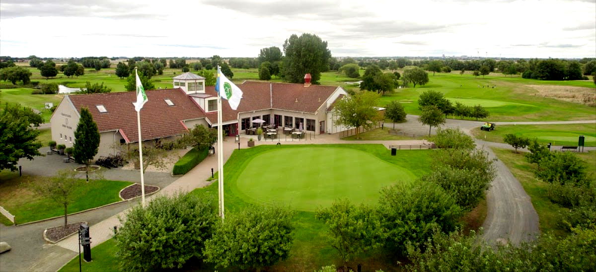 Örestads Golfrestaurang - Photo 5