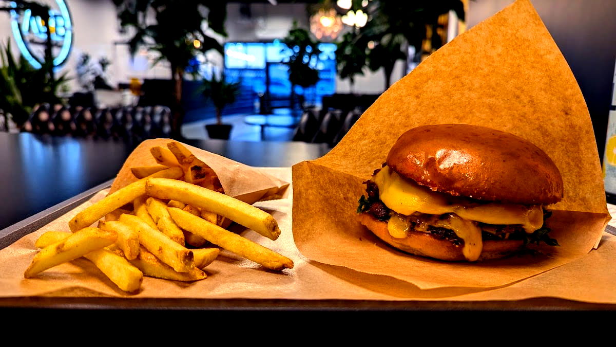 American Steakhouse Burgers - Photo 3