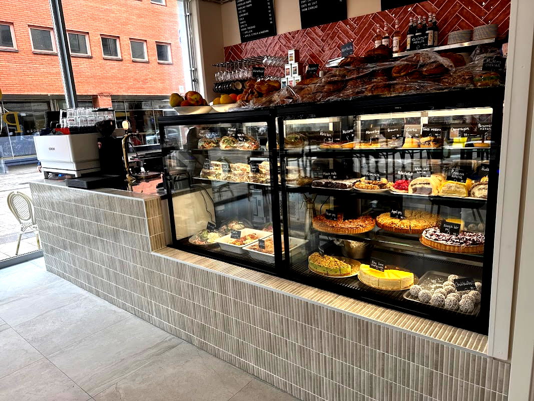 Café PLAZA - Photo 4