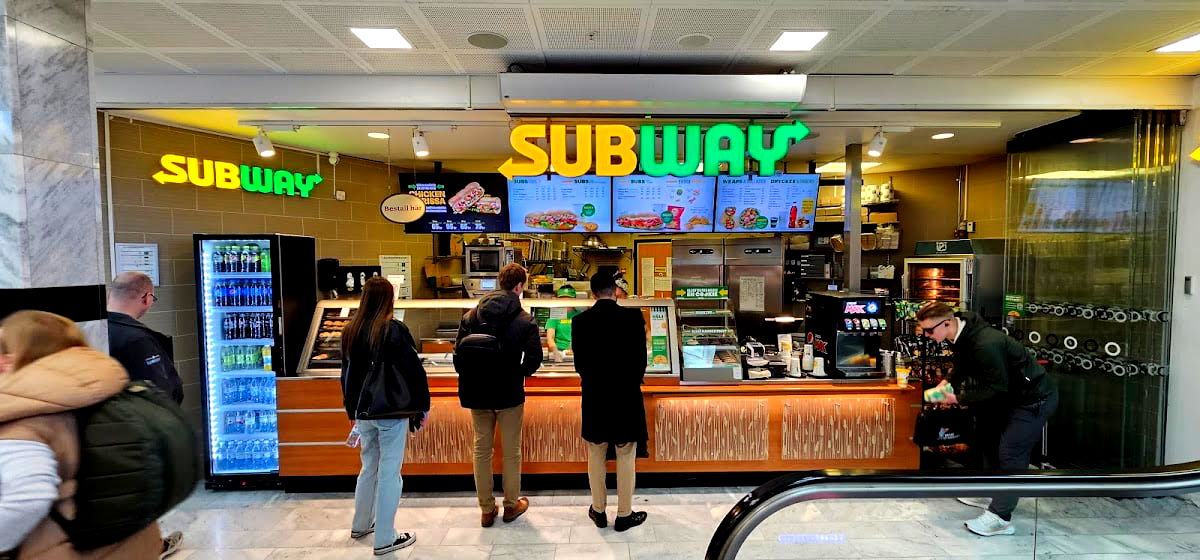 Subway Centralstationen Uppsala - Photo 1