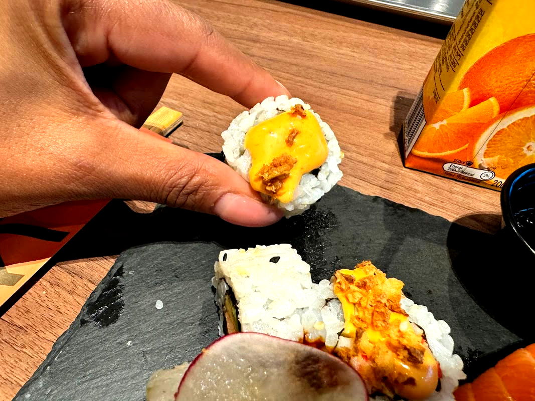 IZAKAI Sushi Emporia - Photo 4