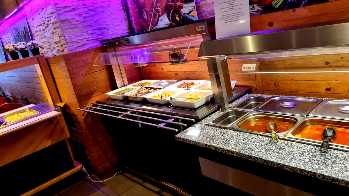 Afghan Resturant "take away" - Photo 3