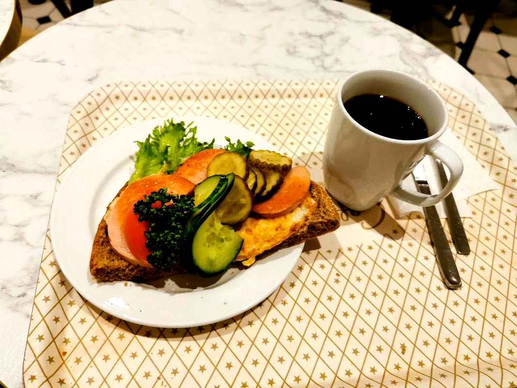 Cafe Orion - Photo 4