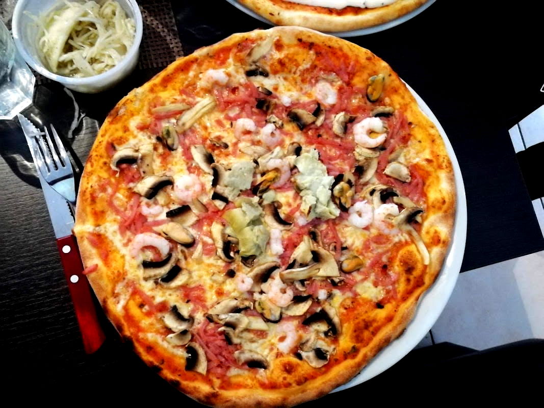 Hjärups Pizzeria & Sportsbar - Photo 2