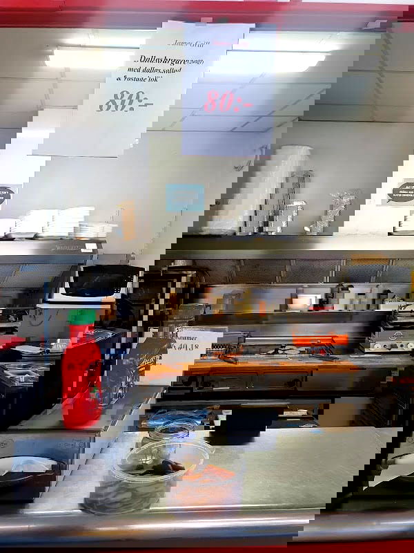 James Grill - Photo 3