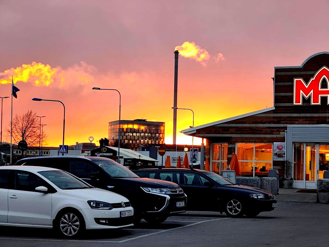 Max Burgers - Photo 5