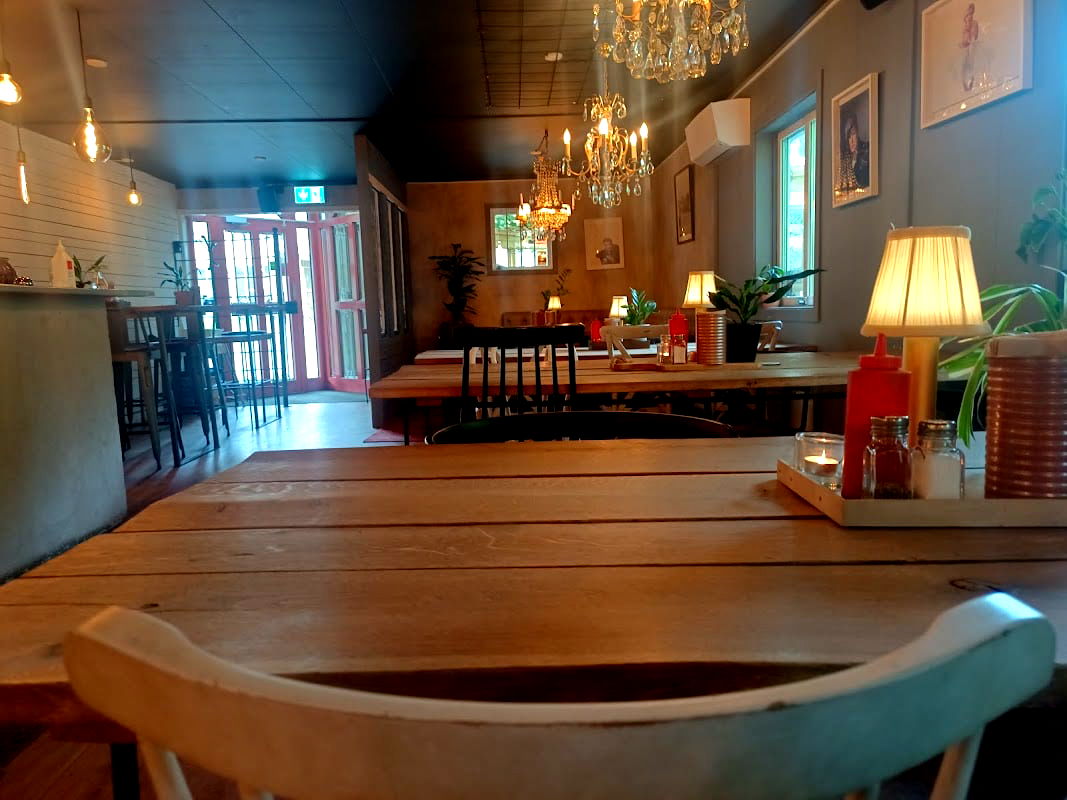 Tonysrestaurant - Photo 4