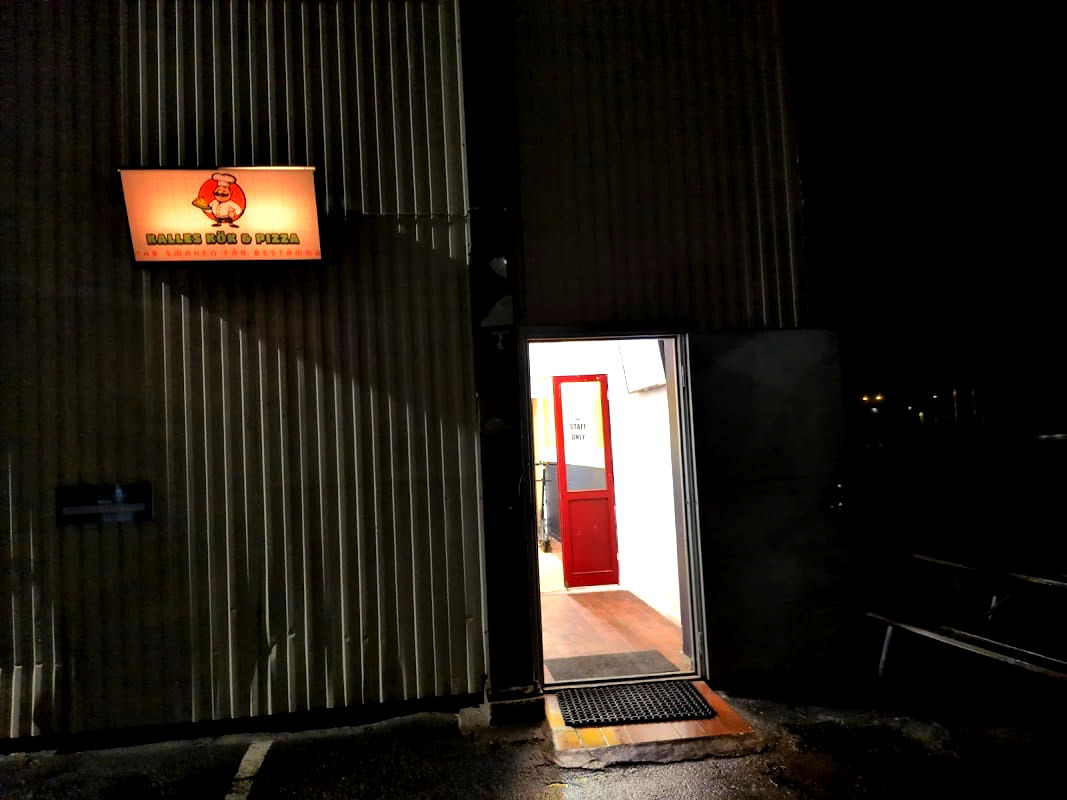 Kalles Kök & Pizza - Photo 3