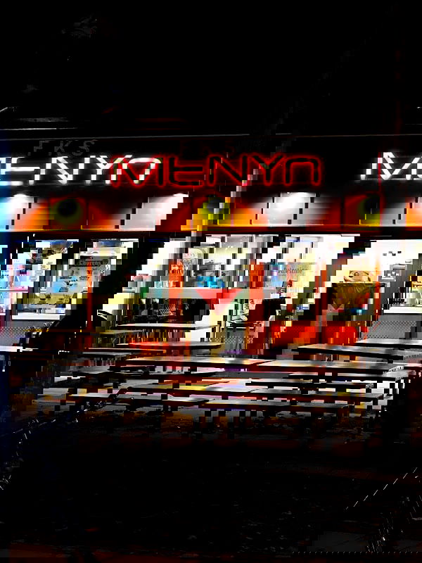 MENYn Grill & Salad - Photo 5