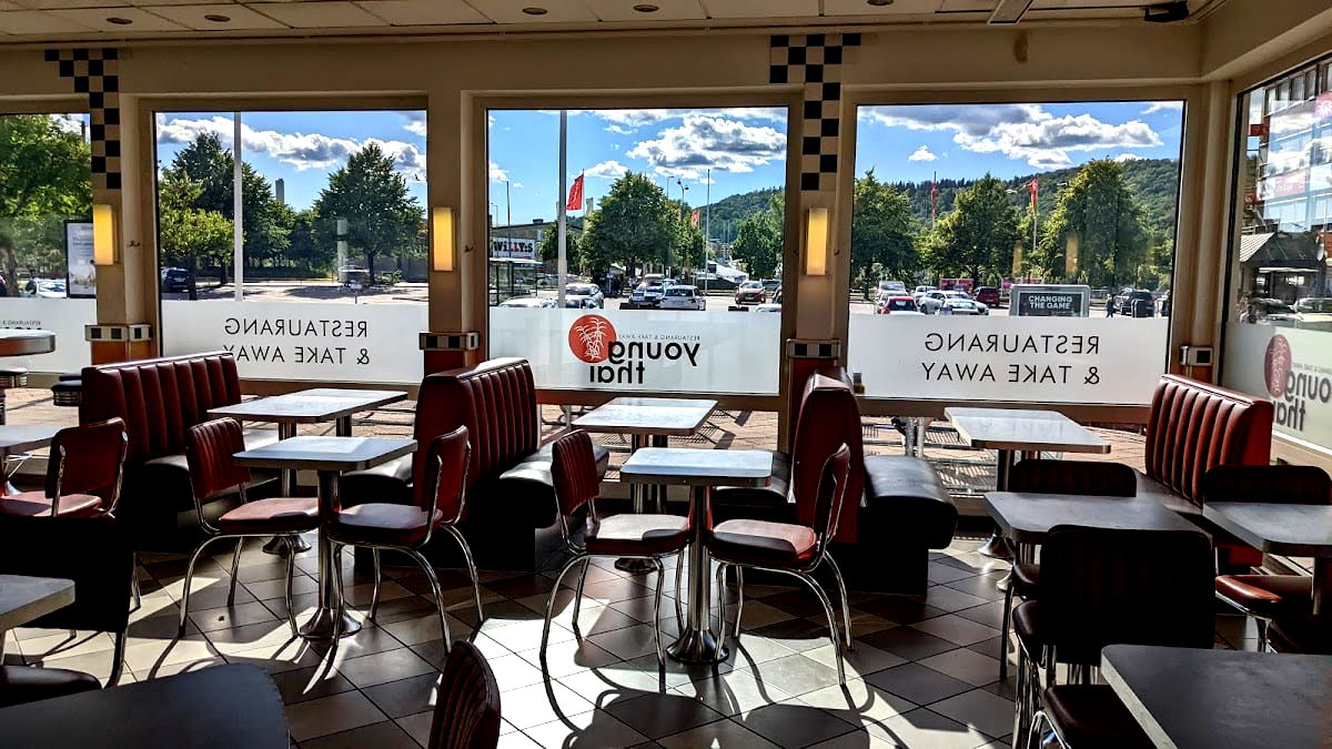 Young Thai Restaurang & Take away AB - Photo 1