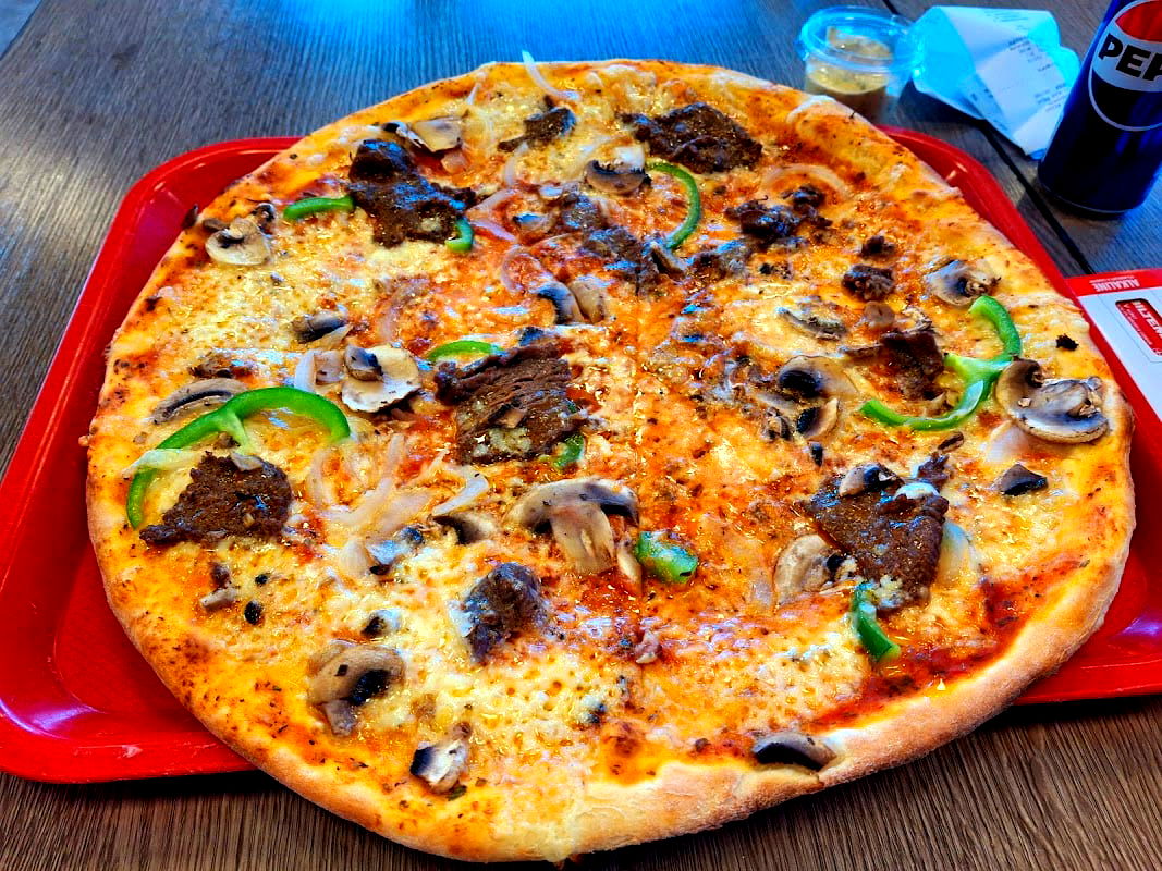 KENS Boländerna: Pizza • Kebab • Sallad - Photo 3