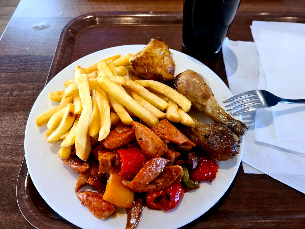 Walle's - Kitchen & Event - Photo 5