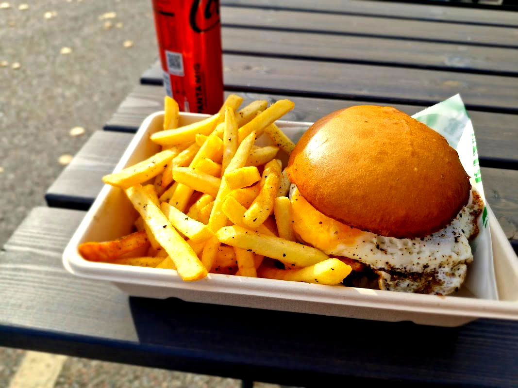 Apex Burgers Bolandsgatan 18A - Photo 3