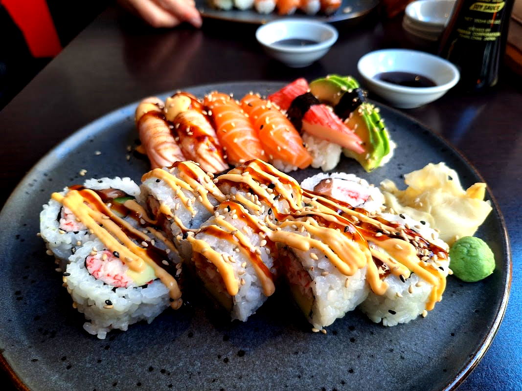 Sachi Sushi - Photo 2
