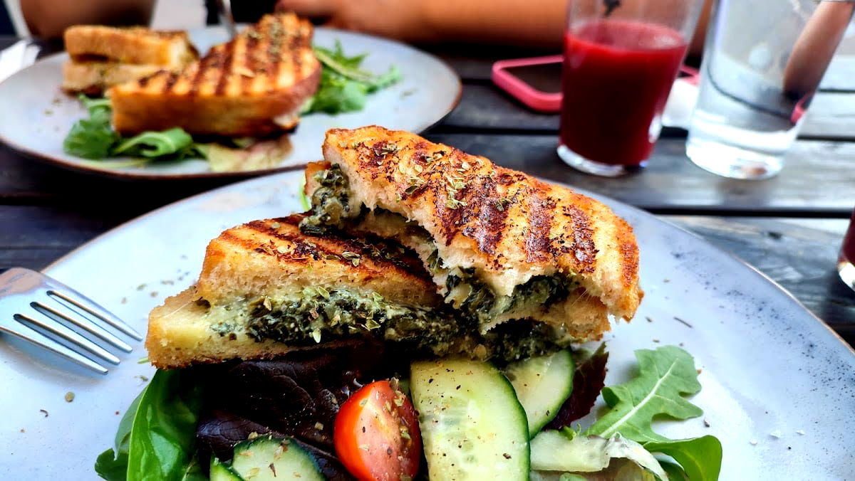 Taps Beer Bar - Photo 2