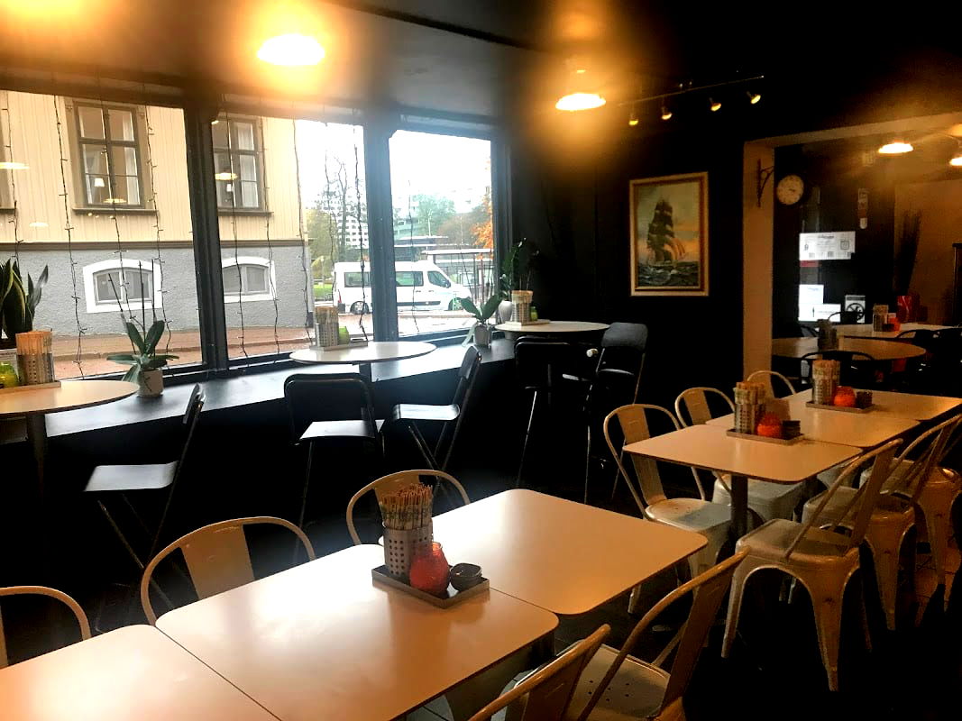 TaDinh Sushi Restaurang - Photo 1