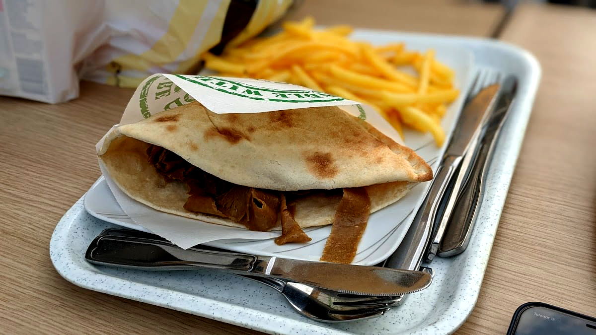 Kebab House City - Photo 2