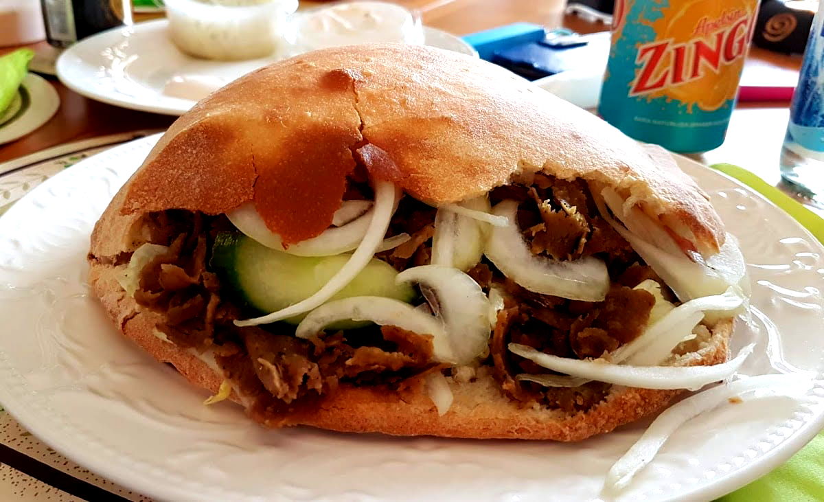 Pizzeria Hawaii - Photo 2