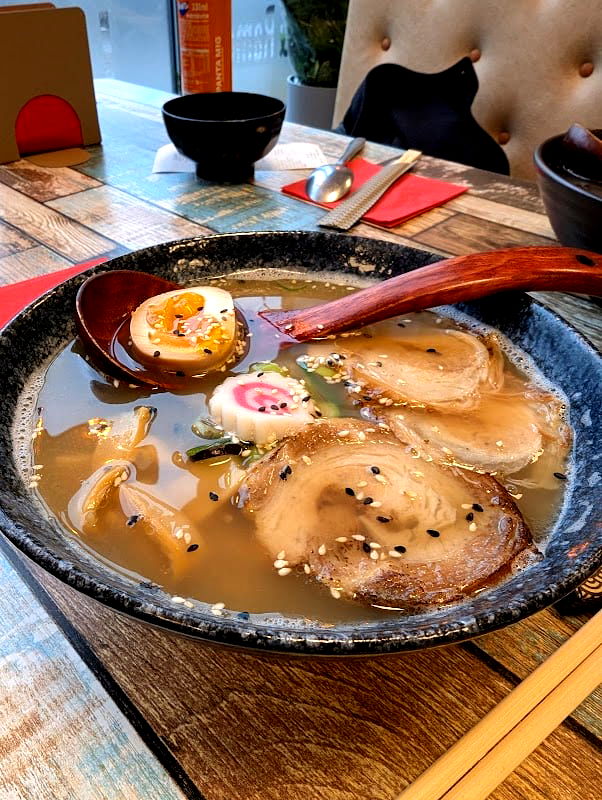 Uzumaki Sushi - Photo 3