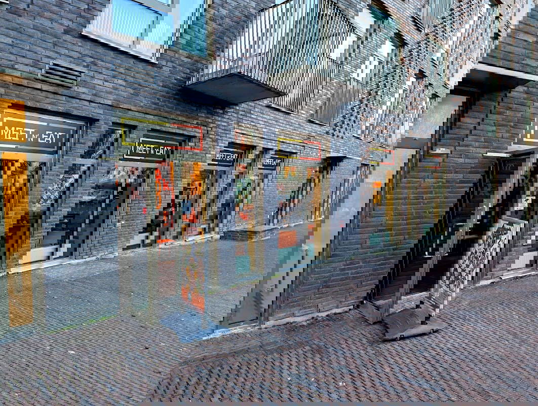 Meet N Eat - Photo 1