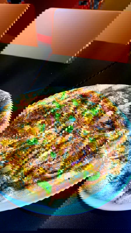 Meet N Eat - Photo 2