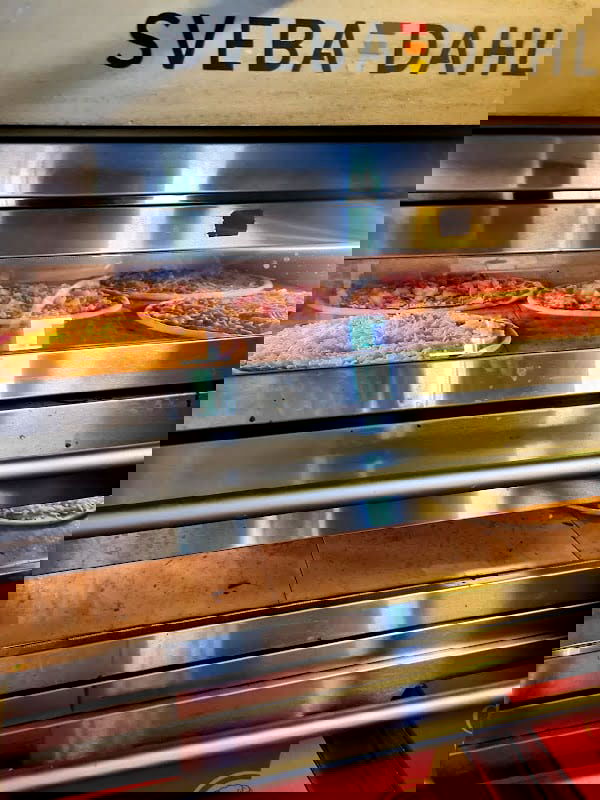 Pizzeria Madonna Bunkeflostrand .Restaurang - Photo 1