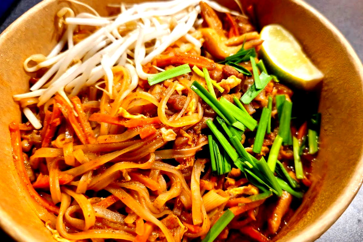 ChopChop Asian Express - Photo 2