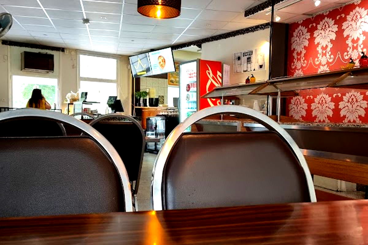 Tam Nak Thai Restaurang, Strykjärnet - Photo 1