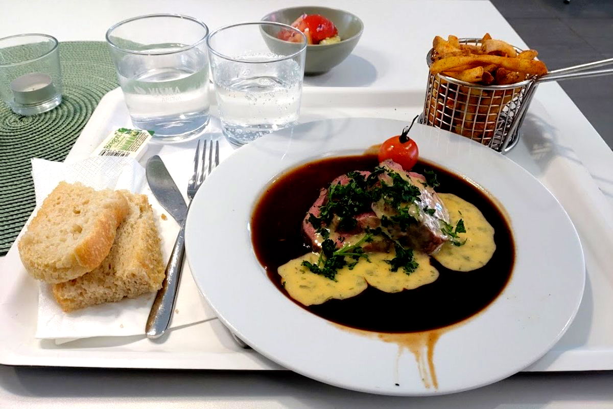 Östergatans Restaurang & Sportbar - Photo 2