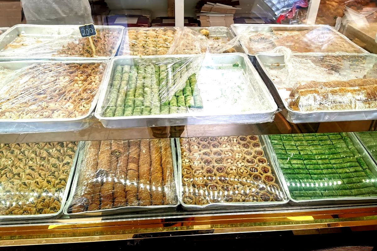 Ahmed's Bake House - Bageri & konditori Växjö - Photo 1