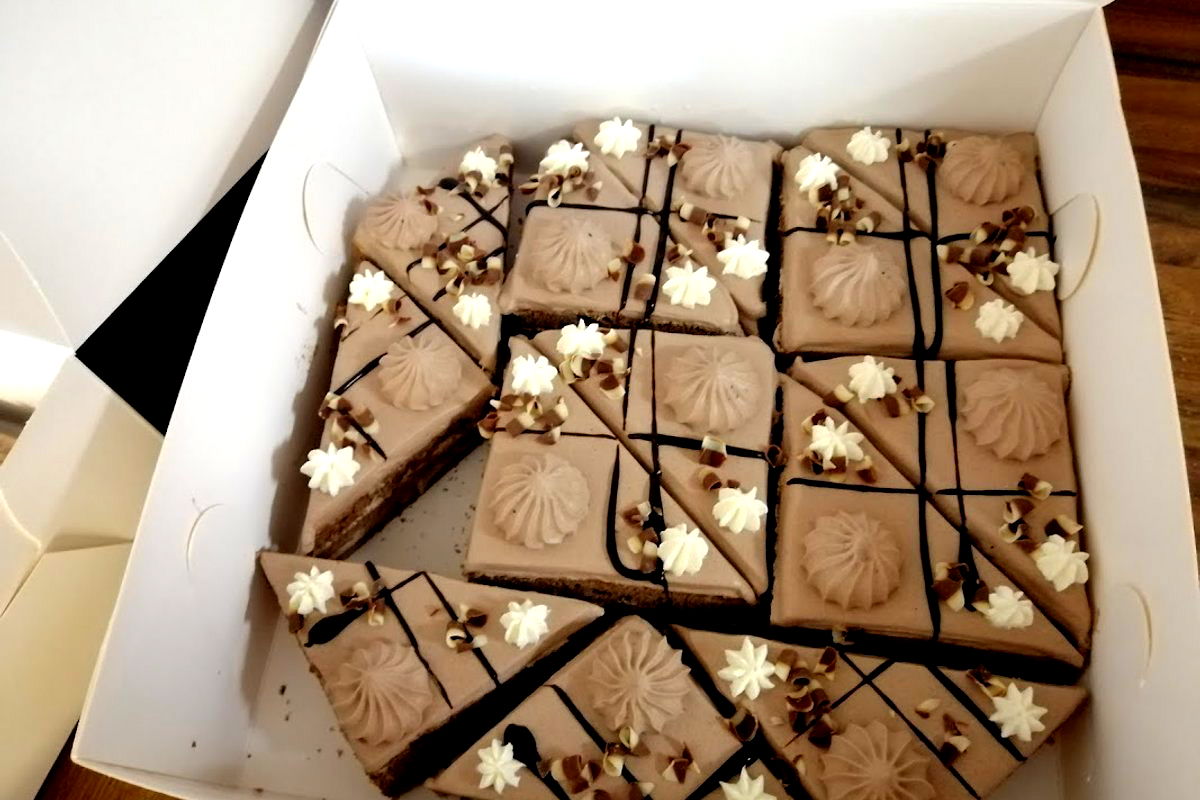 Khaldoons Bakery - Photo 3