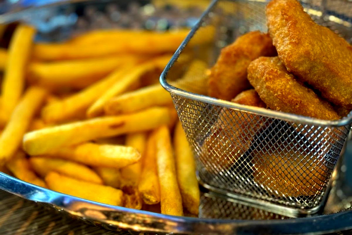 GRUB SHACK BURGERS - Photo 5