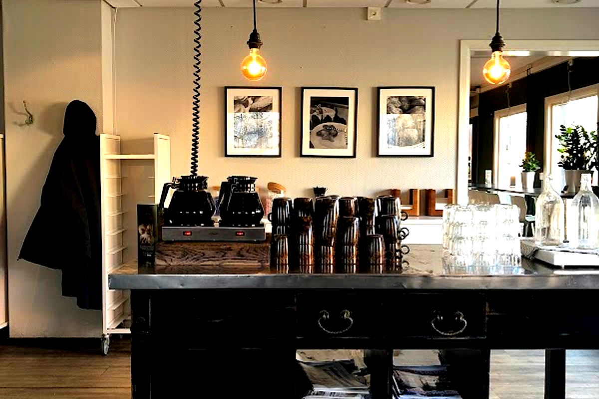 Hennings Konditori AB - Photo 1