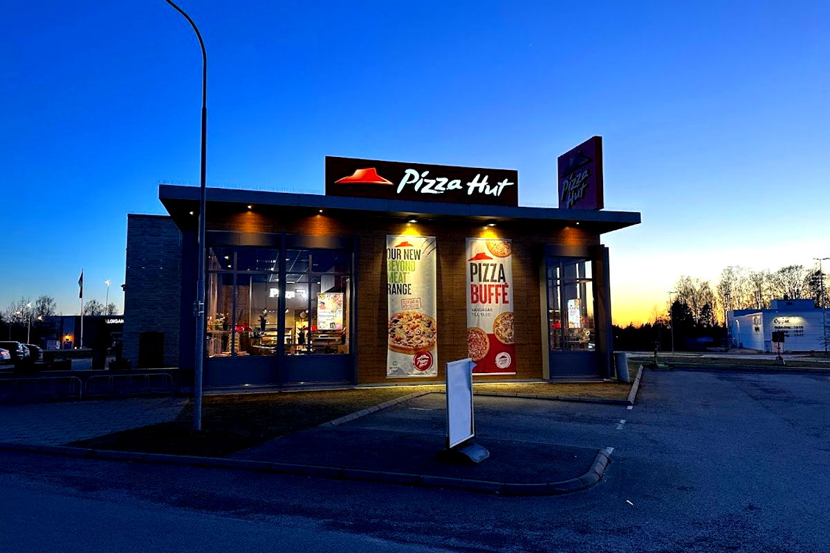 Pizza Hut - Photo 1