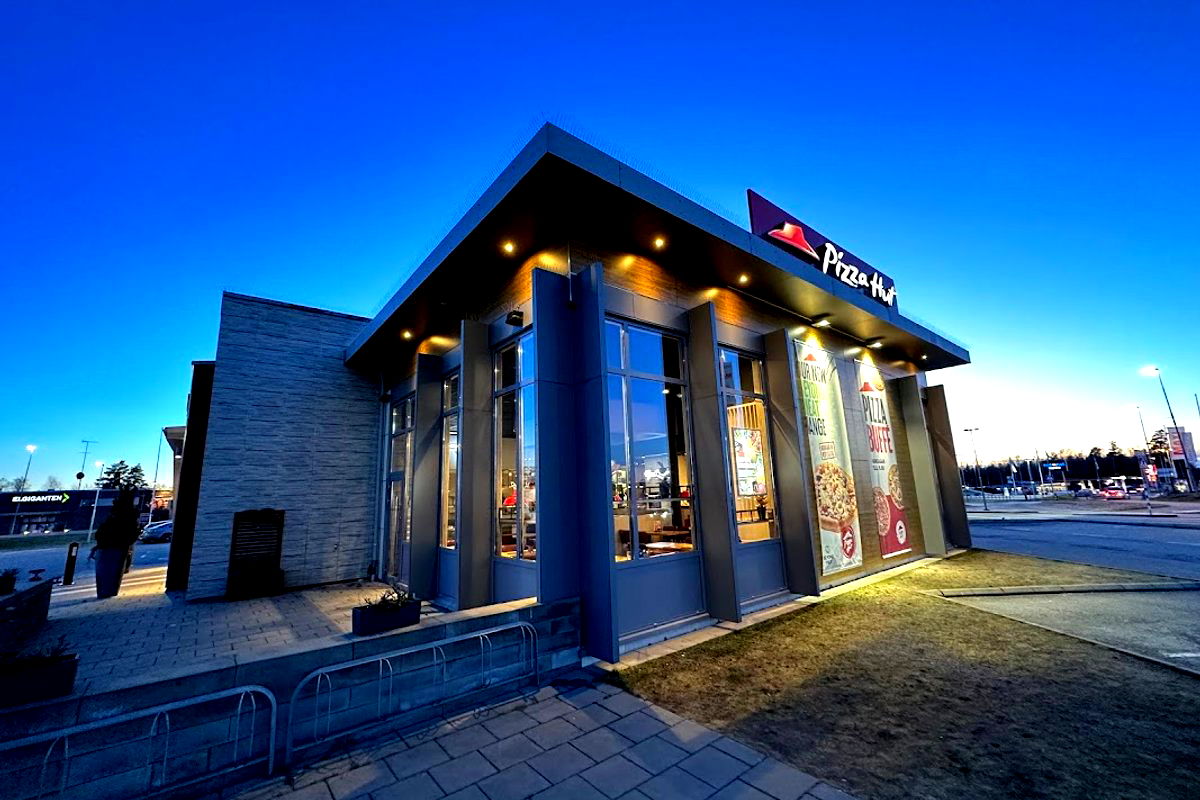 Pizza Hut - Photo 3