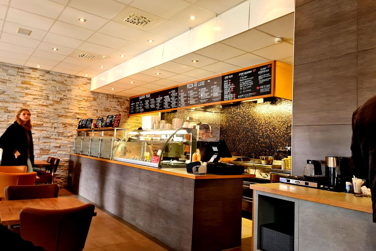 Pizzeria Elvan AB - Photo 1