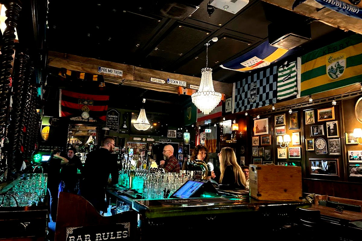 Sláinte Pub & Restaurang - Photo 5