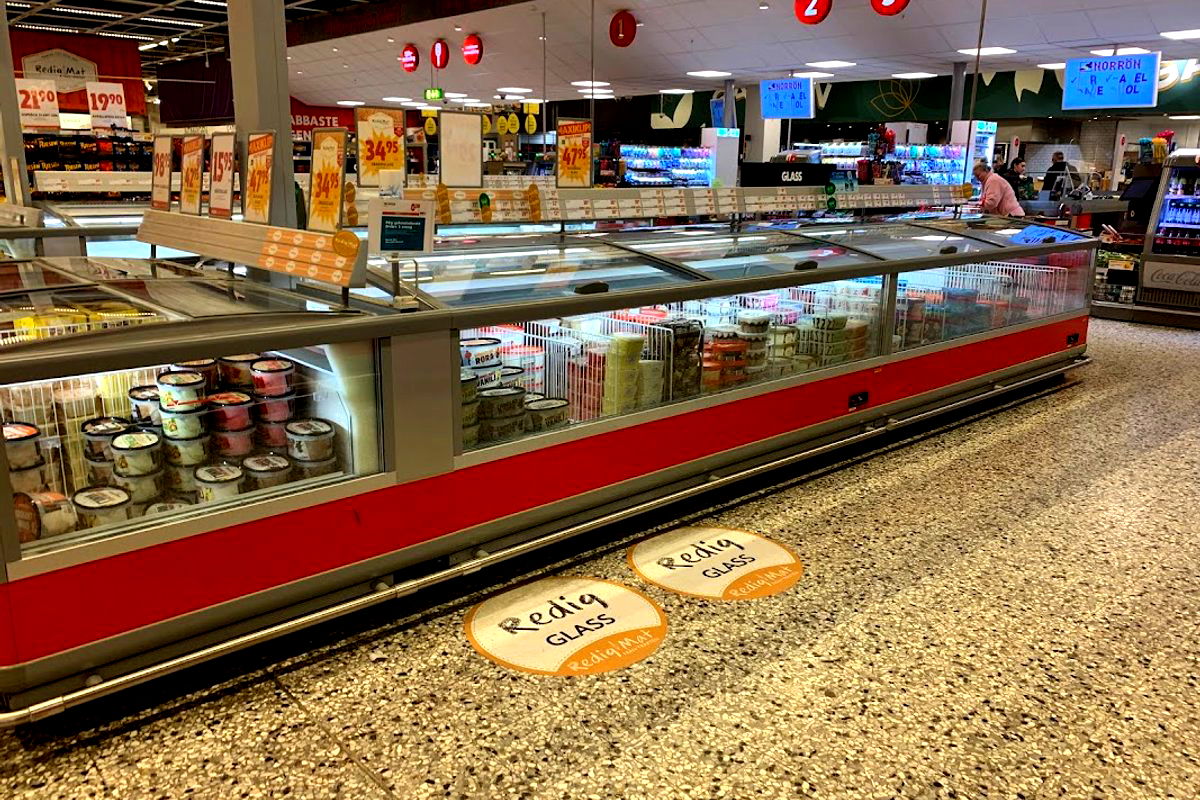 Maxi ICA Stormarknad Växjö - Photo 4